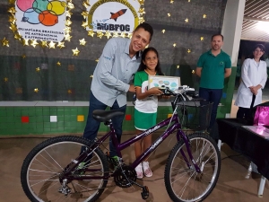  Ana Paula de Jesus, primeiro lugar na categoria desenho.