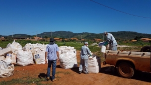 Ação recebe 4t de embalagens vazias de defensivos agrícolas, em Wanderley